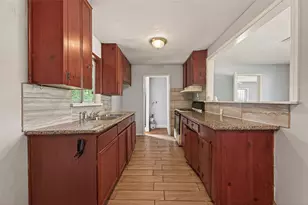 10506 Buffum St, Houston, TX 77051 - Photo 11