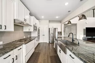 702 Hooks Trl, League City, TX 77573 - Photo 13