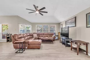 13707 Eastbourne Dr, Houston, TX 77034 - Photo 3