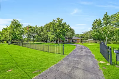 13320 County Road 184, Alvin, TX 77511 - Photo 5