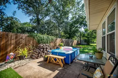 502 Avenue G, El Campo, TX 77437 - Photo 5