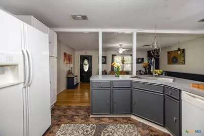 502 Avenue G, El Campo, TX 77437 - Photo 11