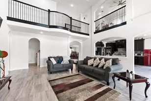 13330 Arbor Villa Ln, Houston, TX 77044 - Photo 9