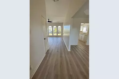 204 Wood Hollow Drive, League City, TX 77573 - Photo 3