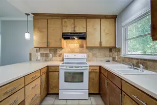 6830 New York St, Houston, TX 77021 - Photo 9