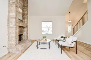 21 Edgewood Forest Ct, The Woodlands, TX 77381 - Photo 11