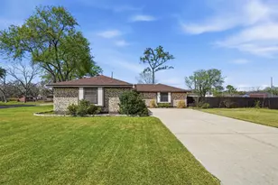 815 Wisconsin St, South Houston, TX 77587 - Photo 1