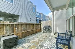 8816 Hollywood Garden Ln, Houston, TX 77080 - Photo 35