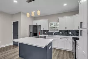 8529 Dosia St, Houston, TX 77051 - Photo 9