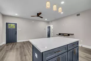 8529 Dosia St, Houston, TX 77051 - Photo 13