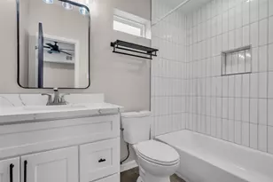 8529 Dosia St, Houston, TX 77051 - Photo 21
