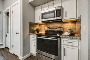 1915 Augusta Dr, Houston, TX 77057 - Photo 17