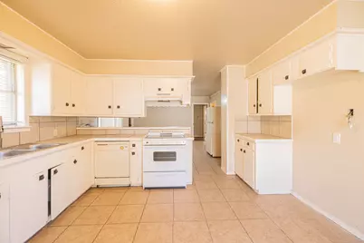 607 Yorkshire Avenue, Pasadena, TX 77503 - Photo 13