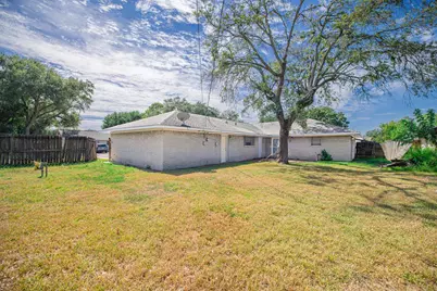 607 Yorkshire Avenue, Pasadena, TX 77503 - Photo 5