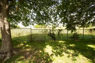 303 Burris Park Dr, Spring, TX 77373 - Photo 23