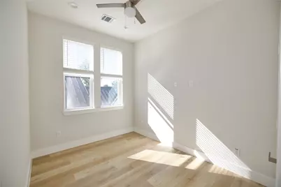 4003 Yale St #B, Houston, TX 77018 - Photo 17