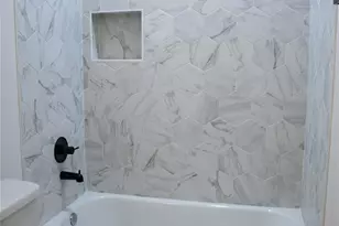 8805 Parkway Dr, Houston, TX 77088 - Photo 15