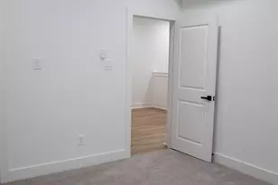 8805 Parkway Dr, Houston, TX 77088 - Photo 9