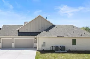 226 Hydrangea Dr, Smithville, TX 78957 - Photo 37