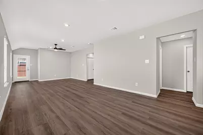 2114 Creole Creek Lane, Houston, TX 77090 - Photo 3