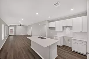 2114 Creole Crk Ln, Houston, TX 77090 - Photo 5