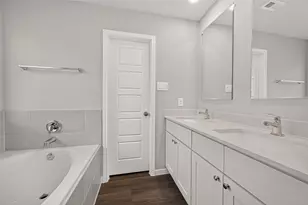 2114 Creole Crk Ln, Houston, TX 77090 - Photo 23