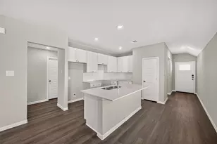 2114 Creole Crk Ln, Houston, TX 77090 - Photo 9