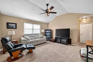 3627 Lindenfield Dr, Katy, TX 77449 - Photo 21