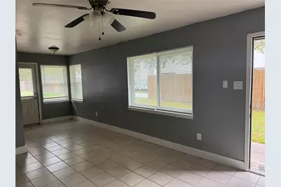 604 Wilson Road #5, Humble, TX 77338 - Photo 3