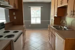 5129 Chateaux Dr, Bay City, TX 77414 - Photo 5
