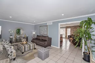 2101 Fountain View Dr, Houston, TX 77057 - Photo 7