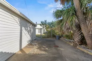 4803 Sherman Blvd, Galveston, TX 77551 - Photo 41