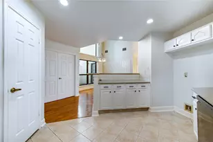 12311 Brighton Ln, Meadows Place, TX 77477 - Photo 13