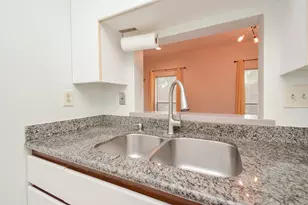 7447 Cambridge St, Houston, TX 77054 - Photo 15