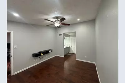 10555 Turtlewood Court #2105, Houston, TX 77072 - Photo 11