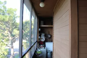 10555 Turtlewood Ct, Houston, TX 77072 - Photo 7