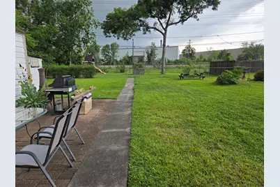 524 W 34th Street, Houston, TX 77018 - Photo 9