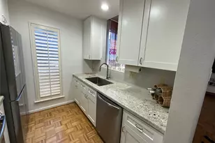 2100 Commonwealth St, Houston, TX 77006 - Photo 9