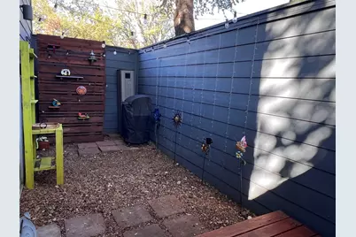 2100 Commonwealth Street #L, Houston, TX 77006 - Photo 29