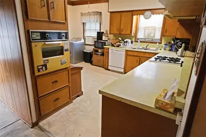 103 Birch Street, Wallis, TX 77485 - Photo 7