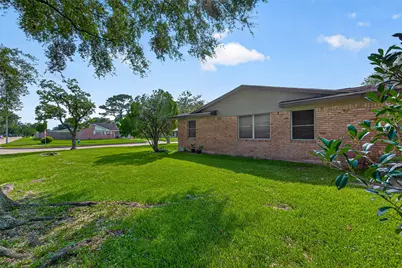 10635 Seaford Drive, Houston, TX 77089 - Photo 29