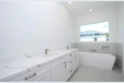 4002 Marquette Street, West University Place, TX 77005 - Photo 31