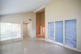 9262 Westwood Village Dr, Houston, TX 77036 - Photo 5