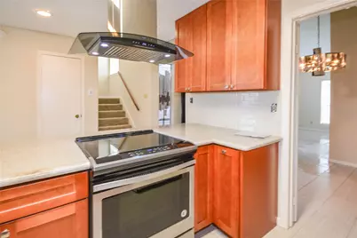 9262 Westwood Village Drive, Houston, TX 77036 - Photo 13