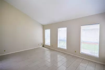 9262 Westwood Village Drive, Houston, TX 77036 - Photo 3