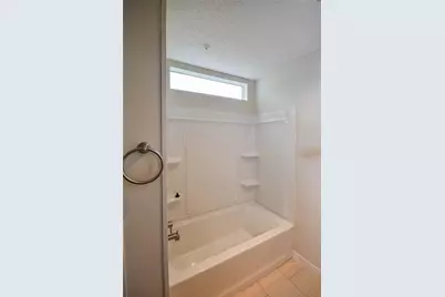 9262 Westwood Village Drive, Houston, TX 77036 - Photo 23