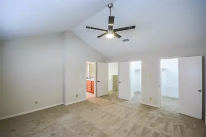 9262 Westwood Village Drive, Houston, TX 77036 - Photo 21