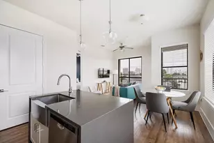 1508 Blodgett St, Houston, TX 77004 - Photo 9