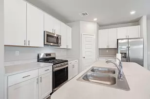 10707 Bird Of Paradise Ln, Houston, TX 77016 - Photo 5