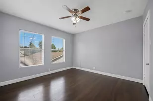 6918 Irvington Blvd, Houston, TX 77022 - Photo 9